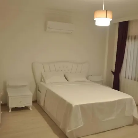 Lejlighed Terasda Doga,Deniz,Guenesbatisini Seyredebilirsiniz