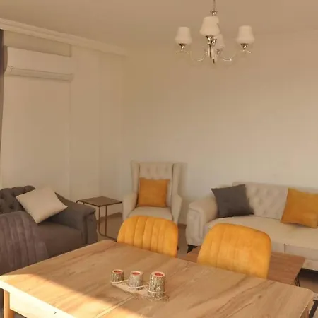 Terasda Doga,Deniz,Guenesbatisini Seyredebilirsiniz
